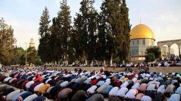 Nimêjkirina 100 hezar filistînîyan li Mizgevta Eqsayê