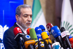 ဆယက်ဒ် အဘာစ် အီရတ်က်ကျီ က အာဖဂန်နစ္စတန်နှင့် ပါကစ္စတန်တို့ကို ဆွေးနွေးရန် ဖိတ်ခေါ်ပြီး ကြားဝင် ညှိနှိုင်းမှု ကမ်းလှမ်း