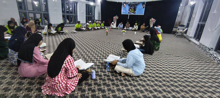 မန္တလေးမြို့ ရှီအဟ် အေမာမ် ဘာရာ တွင် စုပေါင်း သေလာဝသ် ကုရ်အာန်  ပြုလုပ်   ။ ။ Photos