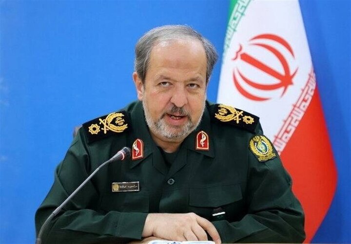 سردار ابن‌الرضا خطاب به آمریکایی‌ها: این قدرت موشکی ماست که معادلات را تغییر می‌دهد؛ باید بگویید سلام قربان!