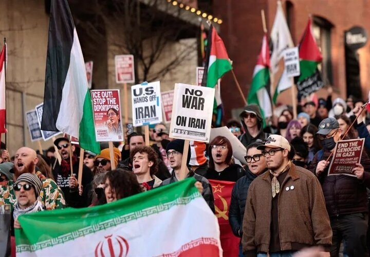 Protesters in US cities demand end to strikes on Iran