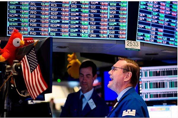 Wall Street's heavy fall, one trillion dollars vanishes from market