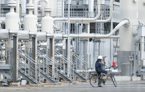 European Gas Prices Surge 30%