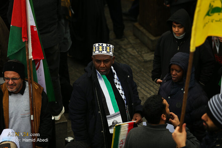 Qom1