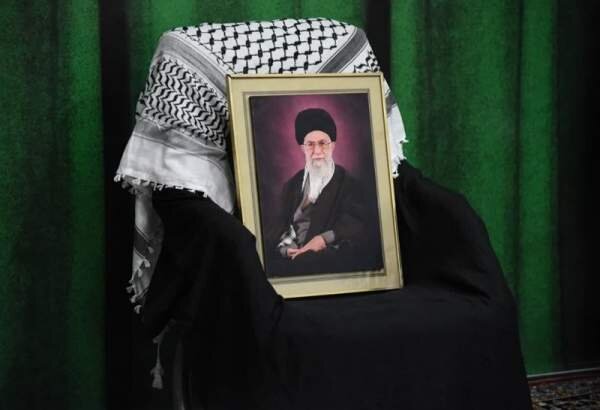 Pakistani thinker: Ayatollah Khamenei martyred in defense of Palestinians