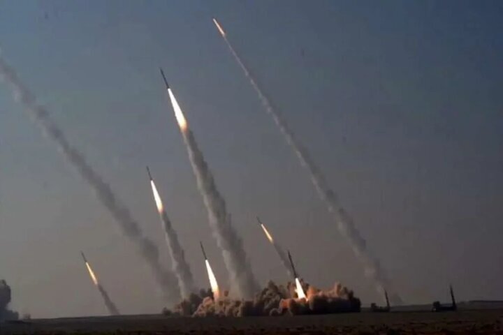 Iran Ta Kai Hari Kan Dukkan Sansanonin Amurka A Yankin Da Wuraren Taruwar Sojojin Sahyoniyawa