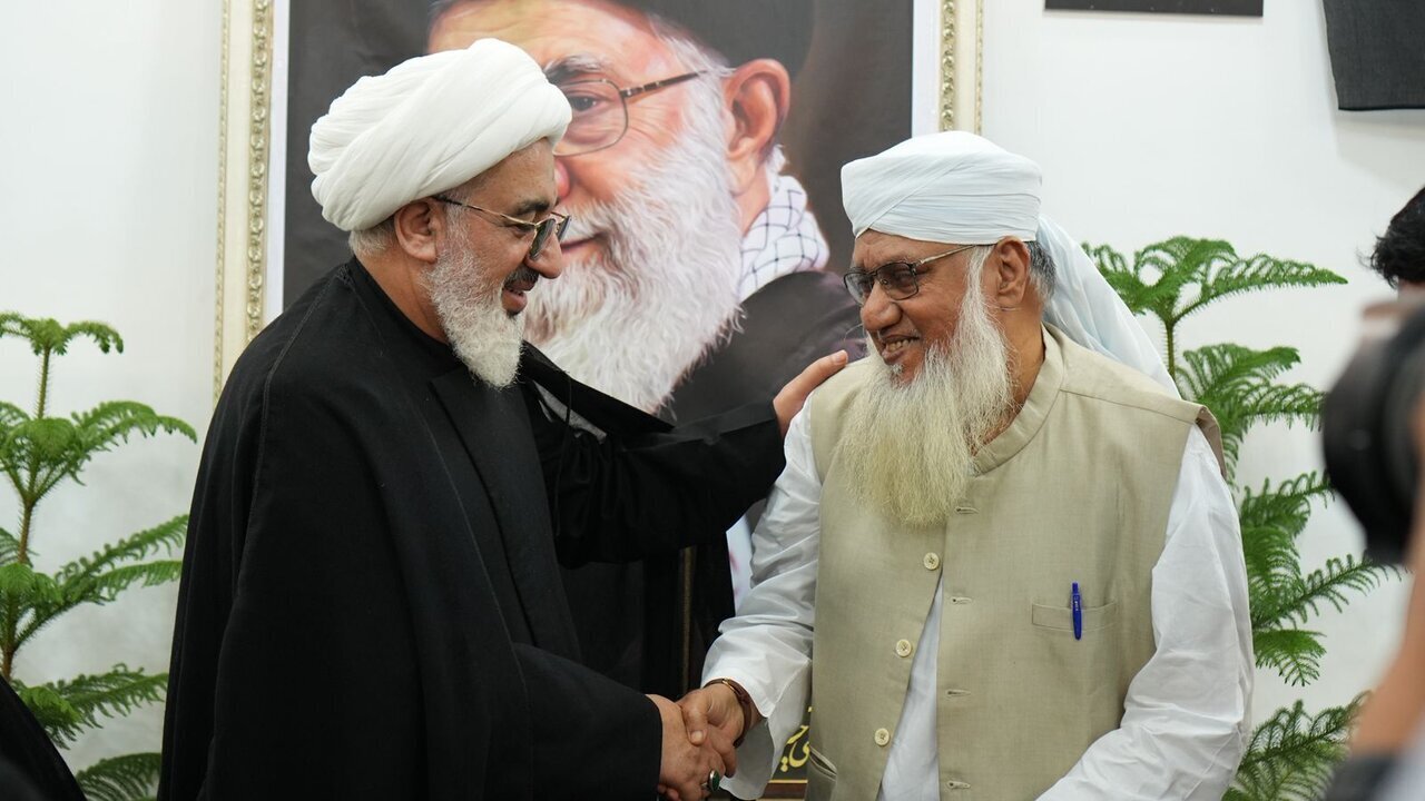 Sunni Cleric in India Signals Strong Backing for Iran in Rare Show of Cross-Sect Unity