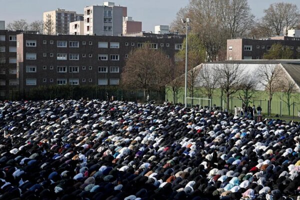 Court Strikes Down Gov’t Ban on Paris Muslim Assembly, Citing Overreach