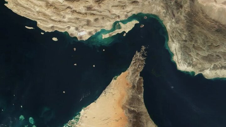 Iranian-British Expert: Strait of Hormuz is Only Closed to Supporters of the 'Illegal War'