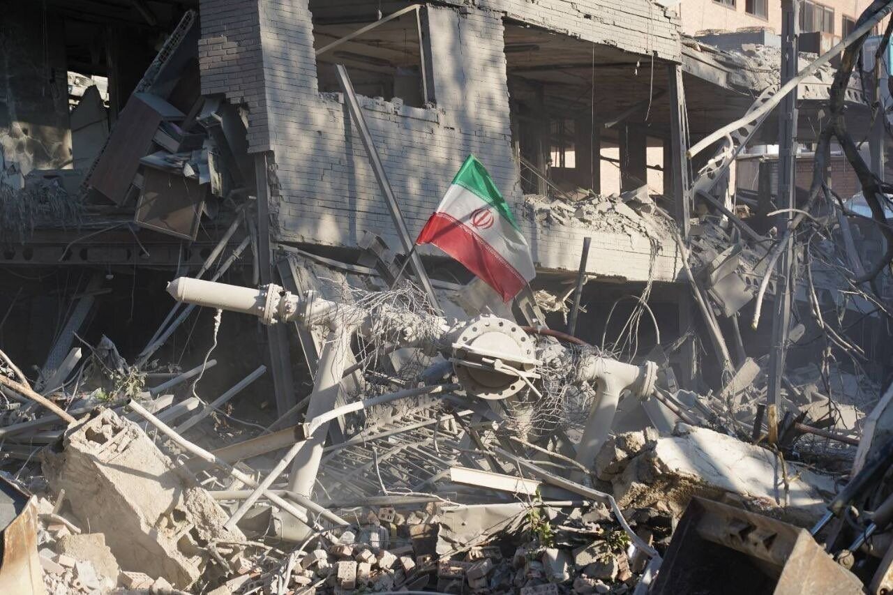 Sharif University professor teaches from ruins of office destroyed in US-Israeli strike