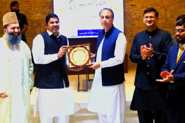 New Gallery for Quranic Relics Launched at Mosque in Pakistan’s Lahore