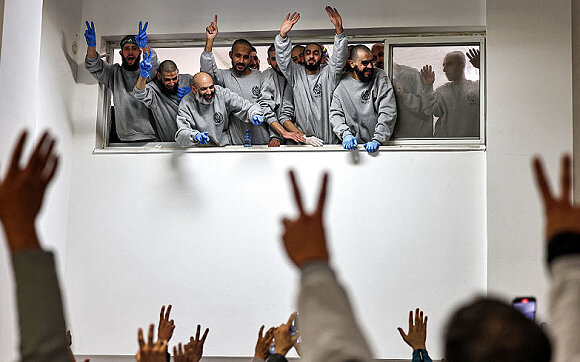 Over 9,600 Palestinian and Arab prisoners in Israeli jails