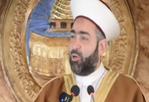 Sheikh Ahmad Al-Qattan: Believers trust in God against threats and see victory as near