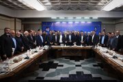 Pezishkian Ya Halarci Taron Ƴan Kasuwa