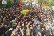 تقرير مصور/ جماهير غفيرة تشارك في تشييع شهيدين في الضاحية الجنوبية لبيروت