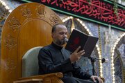 Visitors perform reciting Du'a al-Nudbah in courtyard of Aba al-Fadl al-Abbas Shrine (+Photos)
