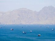 الحرس الثوري يغلق مضيق هرمز ويحذر السفن من العبور منه
