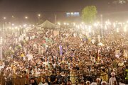 تقرير مصور/ حضور جماهيري مميز في مؤتمر "شهداء الأمة" في لاهور الباكستانية