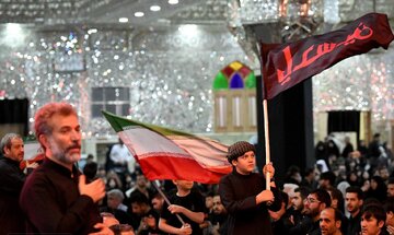 آغاز مراسم سوگواری دهه اول ماه صفر در حرم حضرت عبدالعظیم(ع)