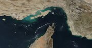 بسبب استمرار العدوان على جنوب لبنان.. الحرس الثوري يغلق مضيق هرمز