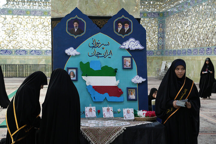 عزاداری دختران نوجوان در سوگ سالار شهیدان در هیأت معصومانه