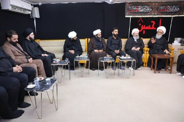 Ayatollah Faqihi Pays Tribute to Late Grand Ayatollah Fayyaz, Meets Grand Ayatollah Bashir Najafi in Iraq