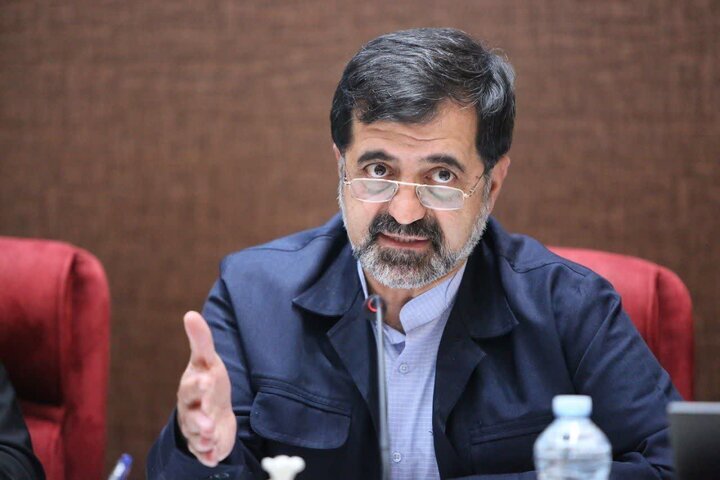 اقامه نماز بر پیکر رهبر شهید در بلوار پیامبر اعظم(ص)