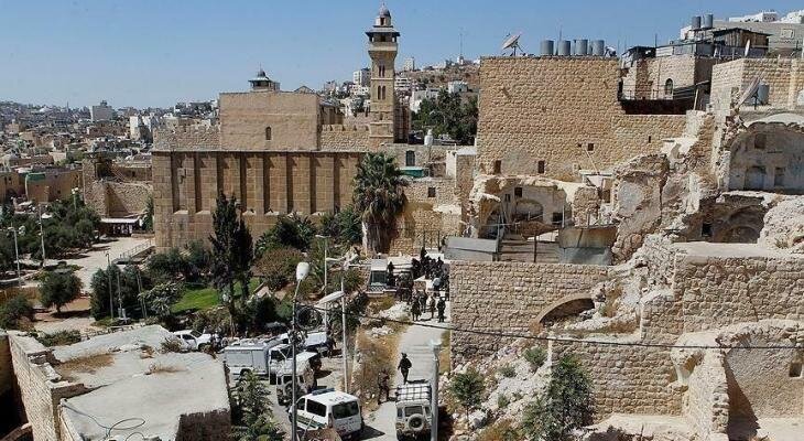 Israeli Regime Expands Restrictions in Al‑Khalil as Construction Advances Inside Ibrahimi Mosque