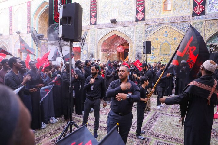 تقرير مصور/ مسيرة عزائية للطلاب الأفارقة في اليوم العاشر من محرم بالنجف الأشرف
