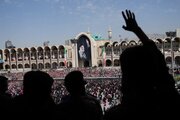 Grande addio al leader martire della rivoluzione a Teheran visto dall'Associated Press