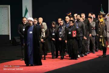 Amplia repercusión en medios anglófonos del homenaje de líderes mundiales al líder mártir; se espera un majestuoso tashih con millones de dolientes