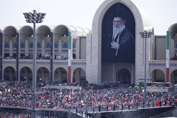 رسانه عبری: حضور میلیونی در تشییع رهبر شهید، نمایش قدرت ایران و پیام آشکار به آمریکا است