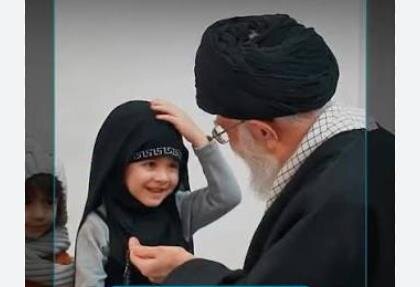 فيديو | مشاهد لا تنسى للشهيد القائد الامام "الخامنئي" (ره)