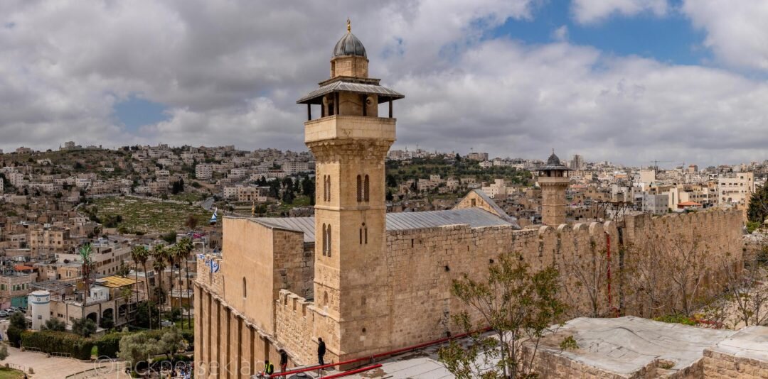 مواصلة كيان الاحتلال منعه لرفع الأذان في المسجد الإبراهيمي لليوم الـ14
