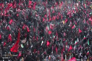 «Nimêjkirina li ser cenazeyê Rêberê Şehîd ê Şoreşê li Nimêjgeha Tehranê»