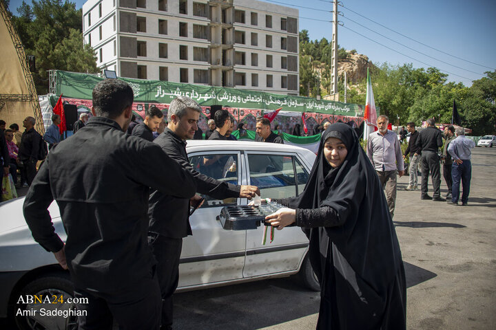 اعزام کاروان های خودرویی جهت مراسم وداع با رهبر شهید در شیراز