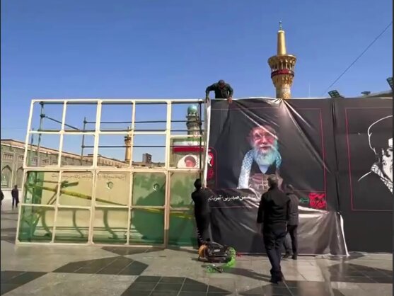 ویدیو | آماده‌سازی حرم مطهر امام رضا علیه السلام برای در آغوش کشیدن آقای شهید