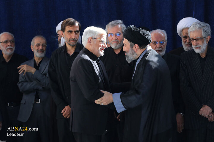 اقامه نماز بر پیکر رهبر شهید انقلاب در مصلای تهران