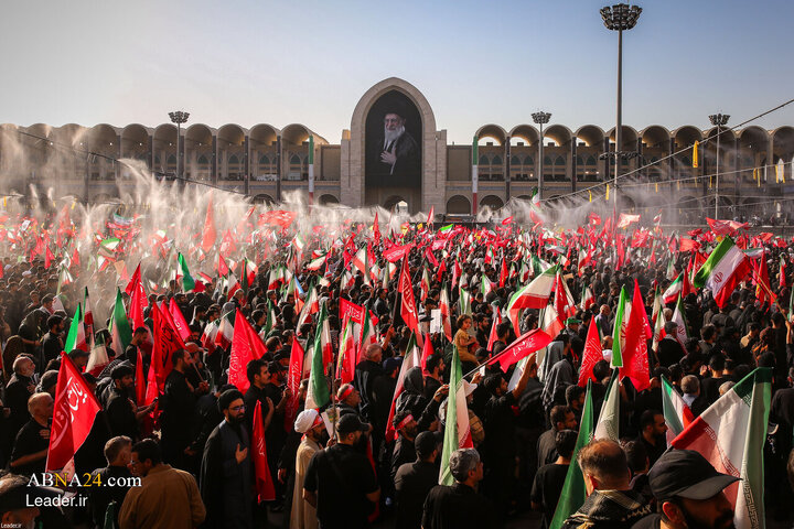 اقامه نماز بر پیکر رهبر شهید انقلاب در مصلای تهران