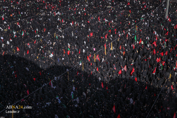 اقامه نماز بر پیکر رهبر شهید انقلاب در مصلای تهران