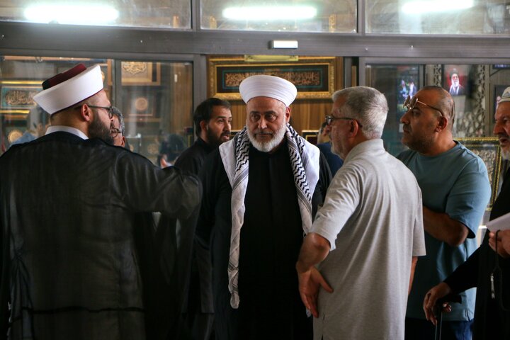 حضور کاروان فلسطینی برای حضور در مراسم تشییع رهبر شهید ایران در حرم قم