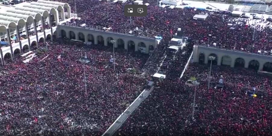 Video: Roaring flood of crowd shouting for revenge; "Ya Latharat al‑Husayn"