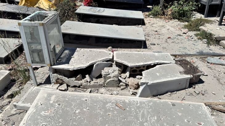 A Lebanon Mutuwa Ba Ta Zama Mafaka Ba; Isra’ila Ta Kai Harin Bama-bamai a Makabartun Kudancin Lebanon