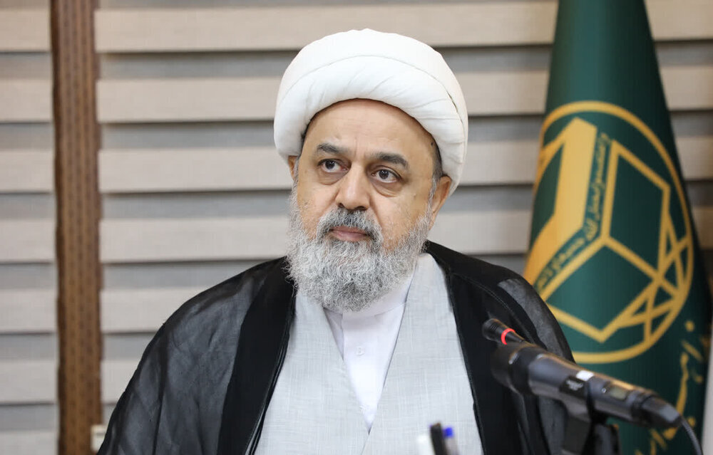 رجل دين بارز: القائد الشهيد كان يرى في الوحدة الإسلامية استراتيجيةً جوهريةً لمواجهة الأعداء