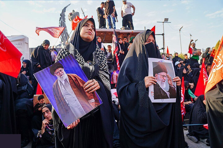 تقرير مصور/ طهران تشهد تشييعا مهيبا وتاريخيا