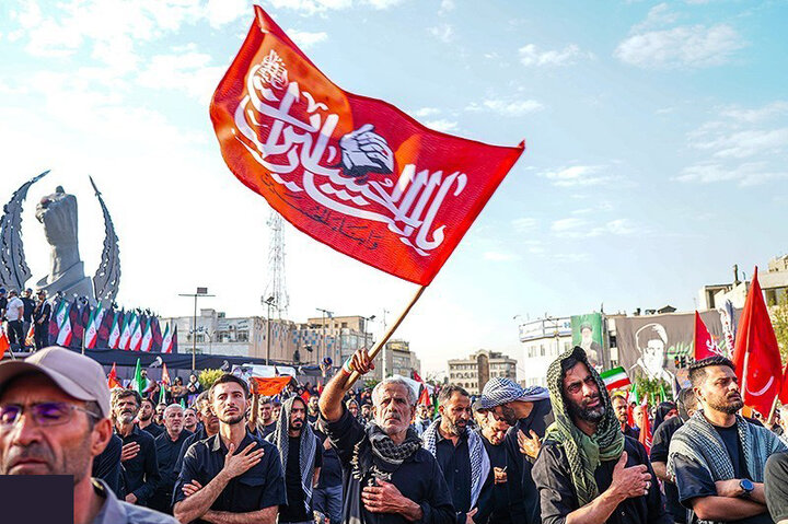 تقرير مصور/ طهران تشهد تشييعا مهيبا وتاريخيا