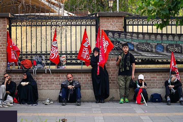 تقرير مصور/ طهران تشهد تشييعا مهيبا وتاريخيا