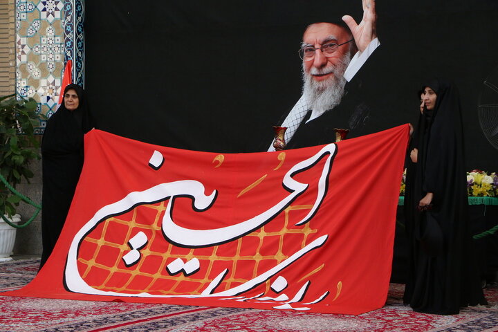 Photos: Inscriptions "Yā Lithārāt al-Hussain (a.s.)" and "Yā Lithārāt al-Khamenei" on Epigraphs of Hazrat Masoumeh Shrine