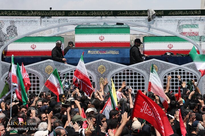 تشییع پیکر مطهر رهبر شهید انقلاب در تهران