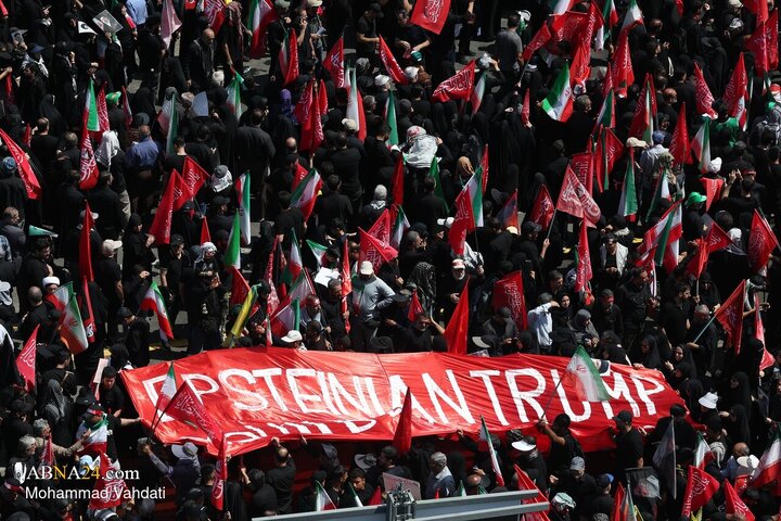 تشییع پیکر مطهر رهبر شهید انقلاب در تهران